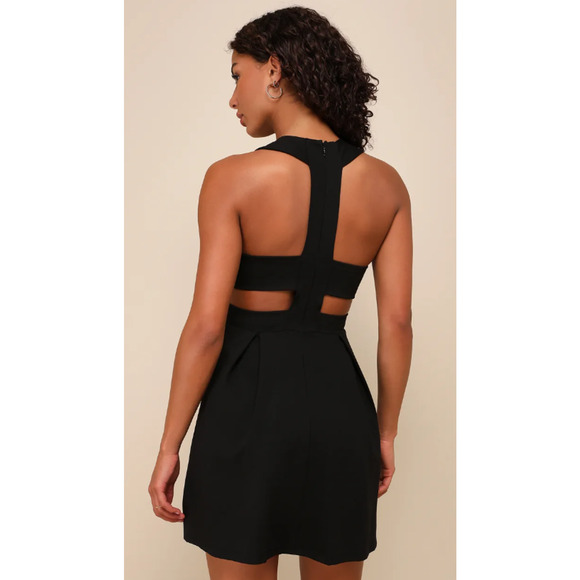 LULU'S new with tags black Cutout and About short skater lbd dress M - Picture 2 of 5